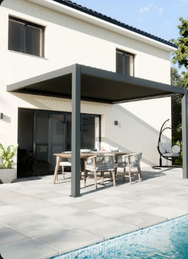 Pérgola bioclimática junto a una piscina